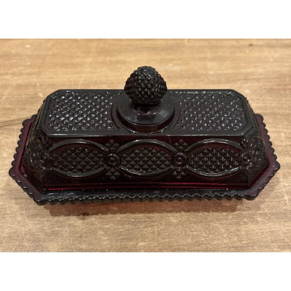 Vintage AVON Covered Butter Dish Embossed Ruby Red 1876 Cape Cod Collection - Picture 2 of 5